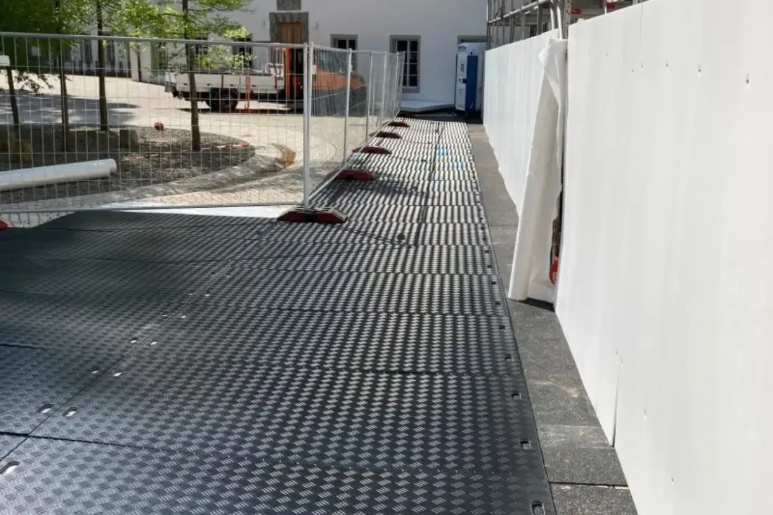 Pinnasekaitsematid ehitusplatsil